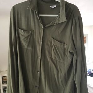 Splendid green long sleeve button down
